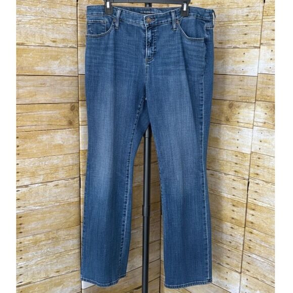 Chico's Denim - CHICO'S SO SLIMMING GIRLFRIEND CASUAL EVERYDAY WEAR FLARE JEANS SIZE 1.5R/10R